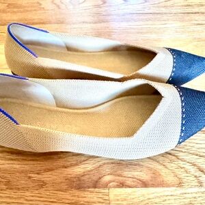 Rothy's Tan and Black Pointed Flats